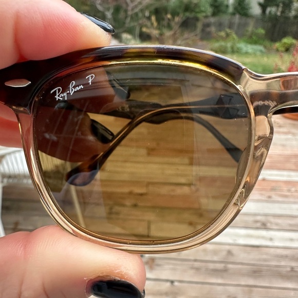 Ray-Ban Hawkeye Polarized Sunglasses with case - Picture 7 of 9